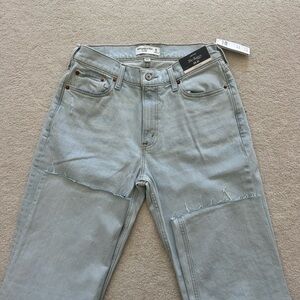 Abercrombie & Fitch Curve Love Baggy Low rise Jeans